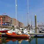 Bizstay Harbour Ii Scheveningen * La Haye